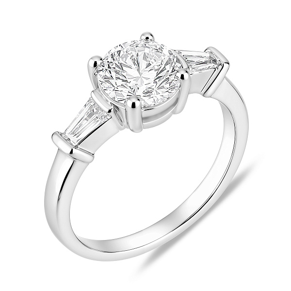 Серебряное помолвочное кольцо с фианитами (арт. 7501/8860) – изображение 1
