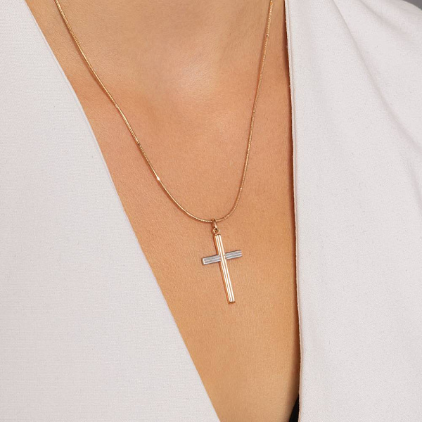 Крестик из красного золота (арт. 424930р) – изображение 2