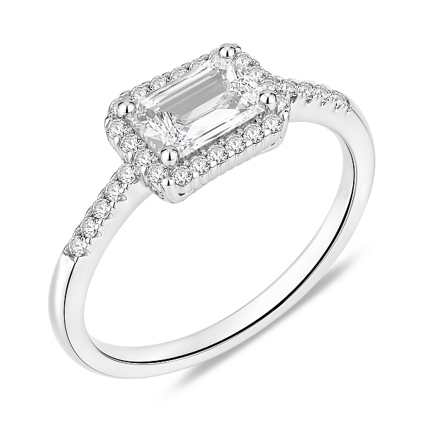 Серебряное кольцо с фианитами (арт. 7501/8524) – изображение 1