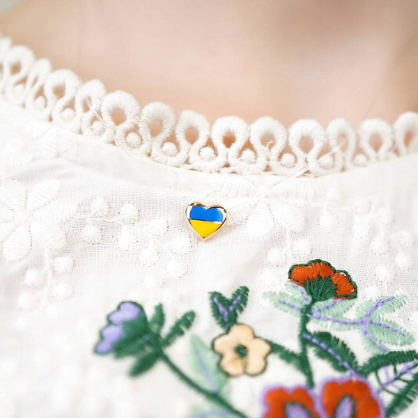 Силіконове кольє з золотим підвісом та з синьою і жовтою емаллю на лісці (арт. 360122есж) – зображення 4